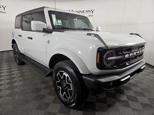 Avalanche 2026 Ford Bronco Outer Banks