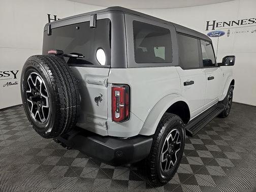 Avalanche 2026 Ford Bronco Outer Banks
