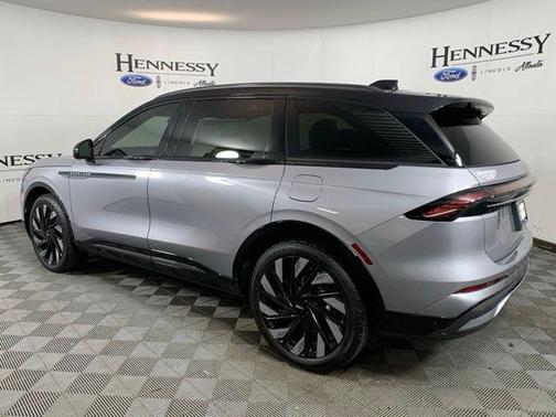2025 Lincoln Nautilus Reserve