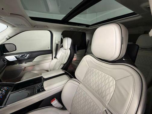 2023 Lincoln Navigator Black Label