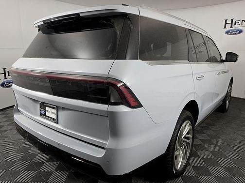 White 2026 Lincoln Navigator Reserve