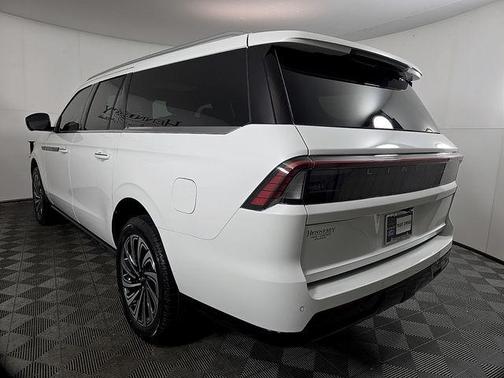 2025 Lincoln Navigator Black Label