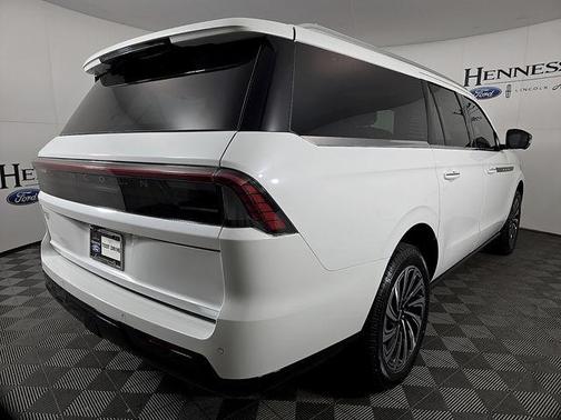 2025 Lincoln Navigator Black Label