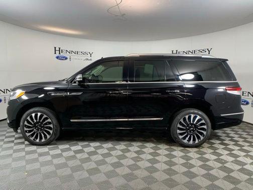 2024 Lincoln Navigator Black Label