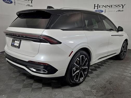 2026 Lincoln Nautilus Reserve