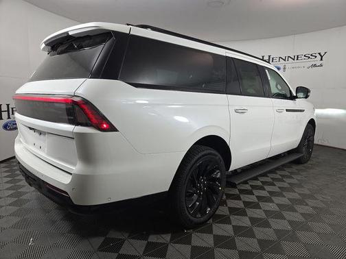 2025 Lincoln Navigator Reserve