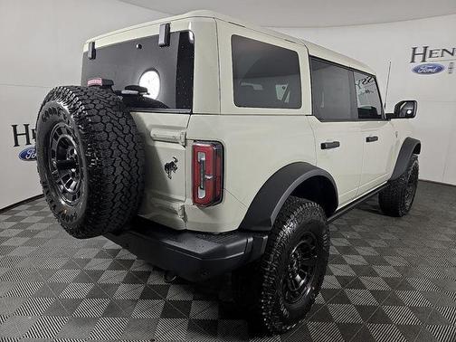 Desert Sand 2026 Ford Bronco Badlands