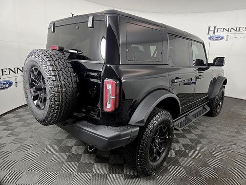 Shadow Black 2026 Ford Bronco Badlands