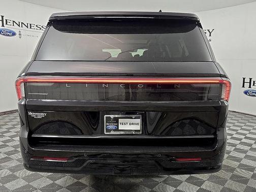 2025 Lincoln Navigator Reserve