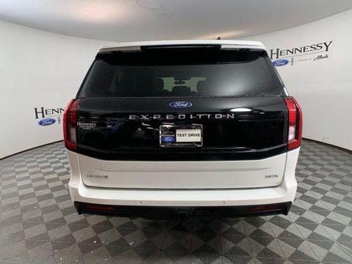 2025 Ford Expedition Max Active 4x2