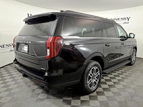 2025 Ford Expedition Max Active 4x4