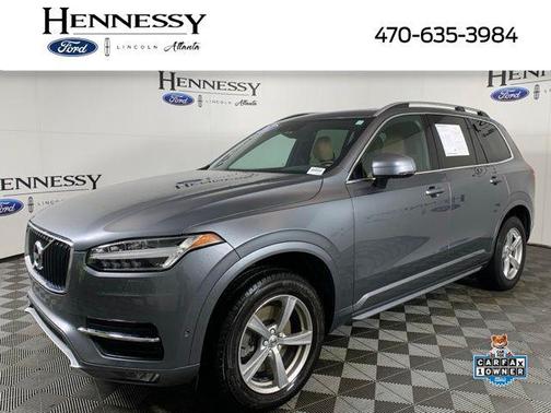 2017 Volvo XC90 T5 Momentum