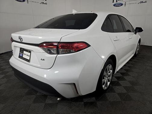 Ice Cap 2024 Toyota Corolla LE
