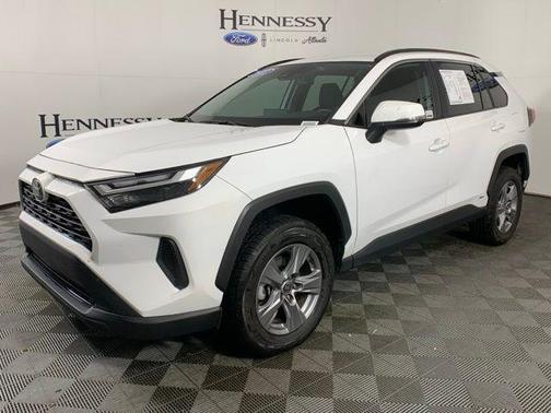 2022 Toyota RAV4 Hybrid XLE