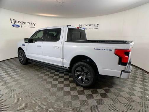 2025 Ford F-150 Lightning LARIAT