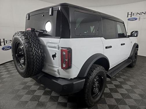 Oxford White 2026 Ford Bronco Outer Banks