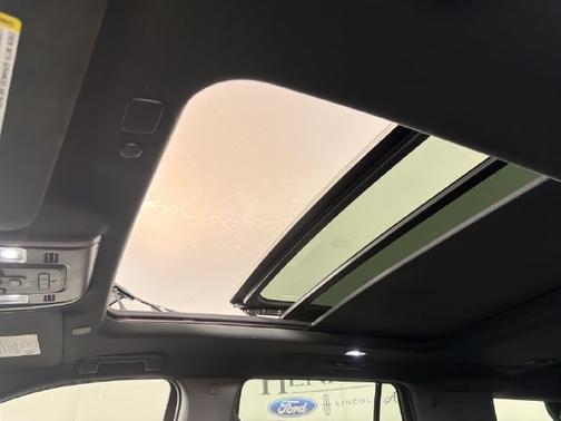 Onyx Black 2022 GMC Yukon Denali