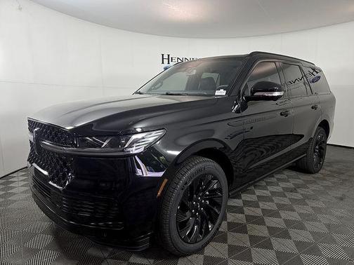Infinite Black Metallic Clearcoat 2026 Lincoln Navigator Reserve
