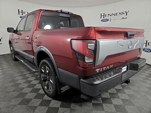 2024 Nissan Titan Platinum Reserve