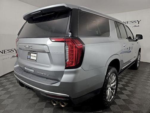 Sterling Metallic 2023 GMC Yukon XL Denali