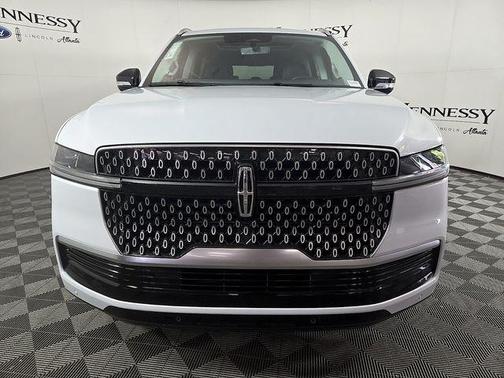 White 2026 Lincoln Navigator Reserve