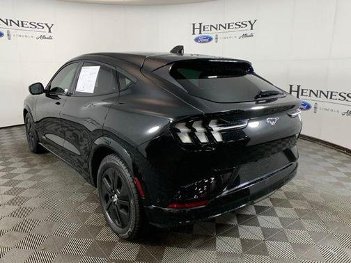 2022 Ford Mustang Mach-E California Route 1