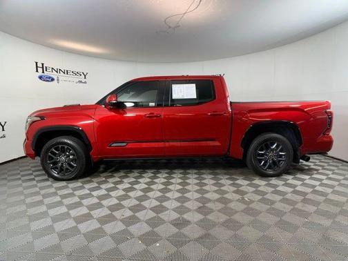 2023 Toyota Tundra Hybrid Platinum