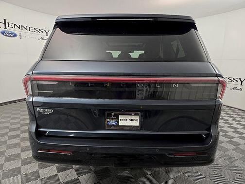 Flight Blue Metallic Clearcoat 2026 Lincoln Navigator Reserve