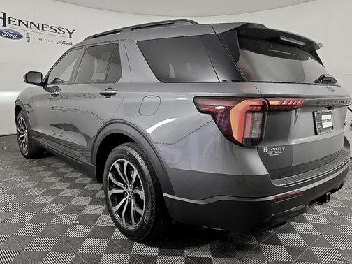Carbonized Gray Metallic 2026 Ford Explorer ST-Line