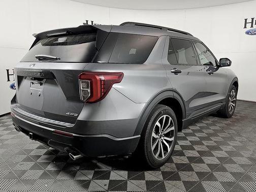 2022 Ford Explorer ST-Line