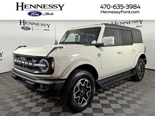 2025 Ford Bronco Outer Banks