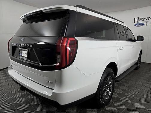 2025 Ford Expedition Max Active 4x2