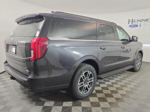 2025 Ford Expedition Max Active 4x2