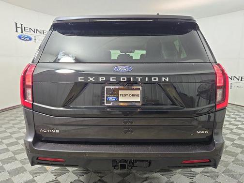 2025 Ford Expedition Max Active 4x2