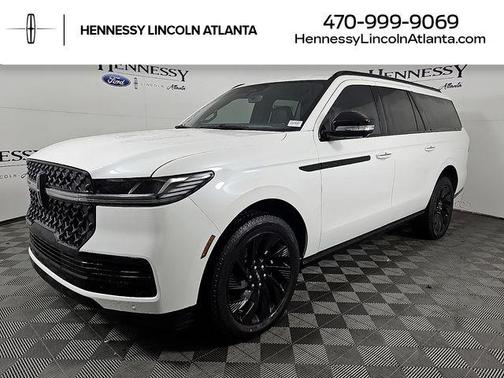 Pristine White Metallic Tri-Coat 2026 Lincoln Navigator Reserve