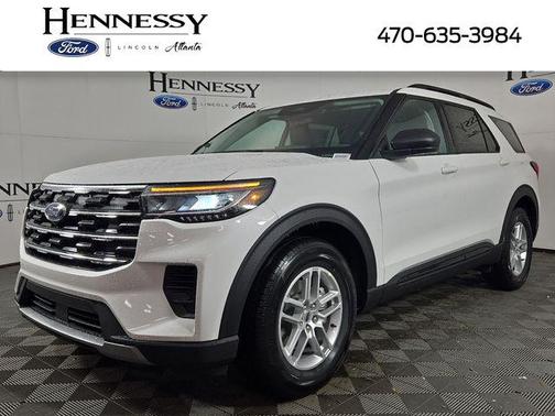 Star White Metallic Tri-Coat 2026 Ford Explorer Active