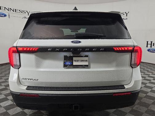 Star White Metallic Tri-Coat 2026 Ford Explorer Active