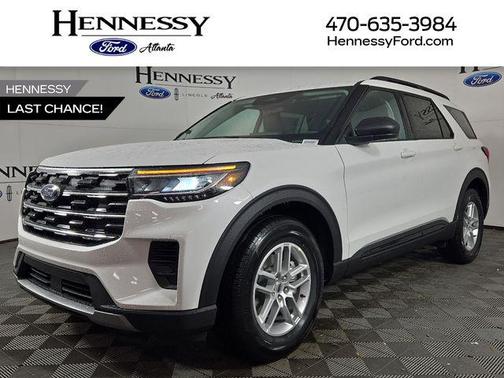 Star White Metallic Tri-Coat 2026 Ford Explorer Active