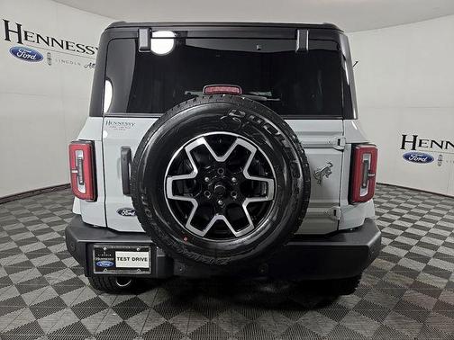 Avalanche 2026 Ford Bronco Outer Banks