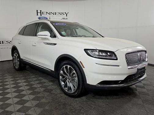 Pristine White Metallic Tri-Coat 2022 Lincoln Nautilus Reserve