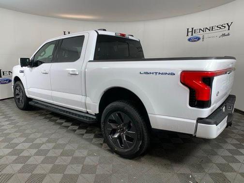 2025 Ford F-150 Lightning LARIAT