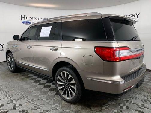 2019 Lincoln Navigator Select