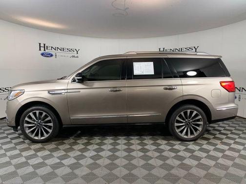 2019 Lincoln Navigator Select