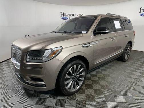 2019 Lincoln Navigator Select