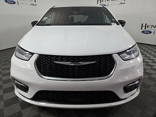 2025 Chrysler Pacifica L