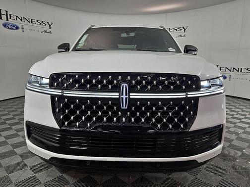 2025 Lincoln Navigator Black Label