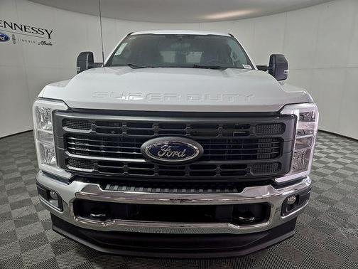 Oxford White 2026 Ford F-250
