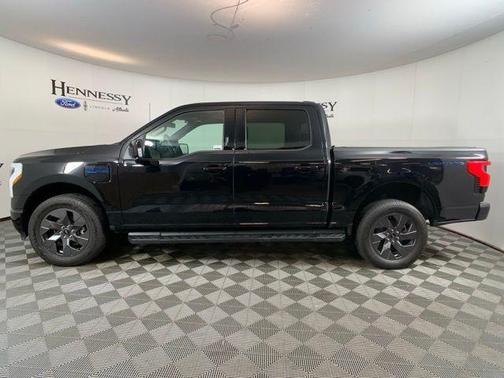 2024 Ford F-150 Lightning LARIAT