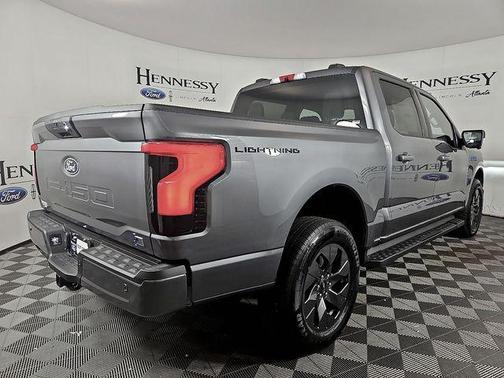 2025 Ford F-150 Lightning Flash