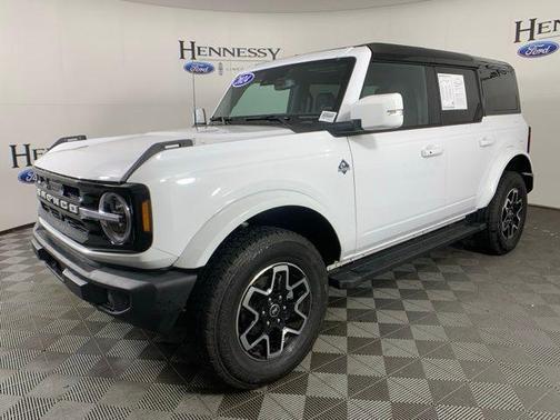 2024 Ford Bronco Outer Banks